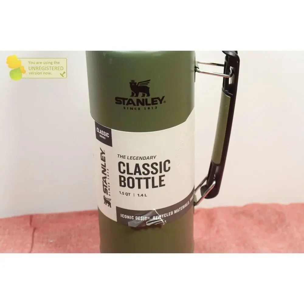 Stanley 48oz Legendary Classic Bottle Green - Picture 2 of 13
